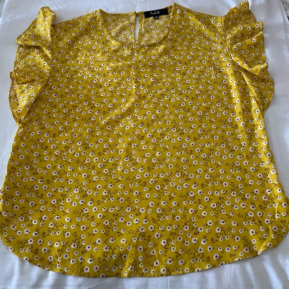 Lipslide Women’s Yellow Floral Blouse,Size Large. - Picture 3 of 10